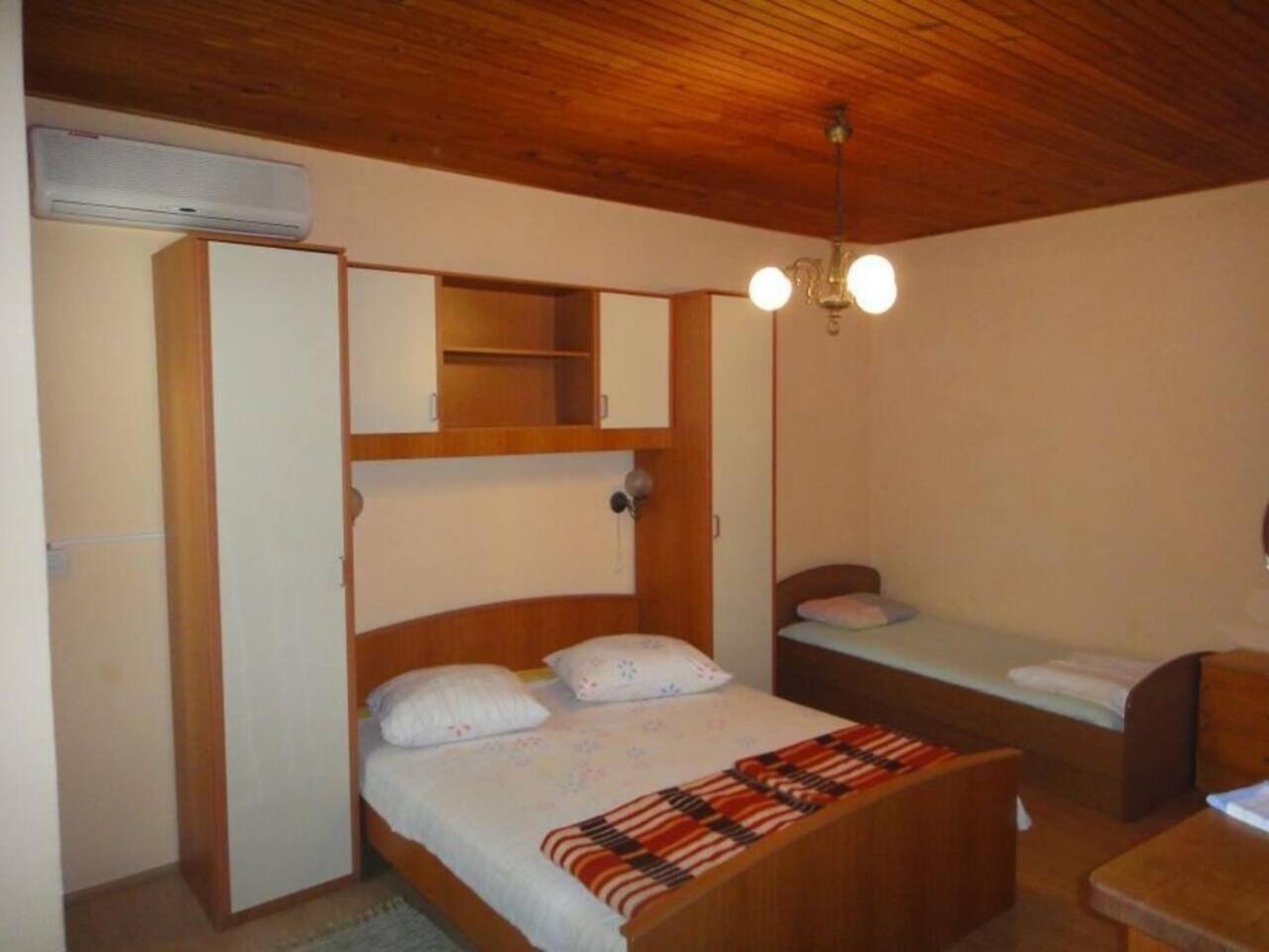Apartments Antonio Orebić Buitenkant foto